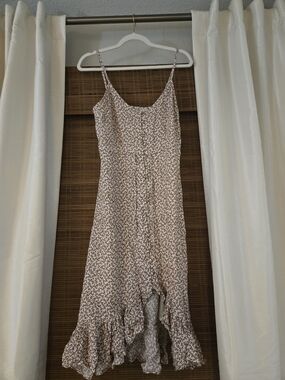 Rails Beige Floral Midi Dress with Ruffle Hem